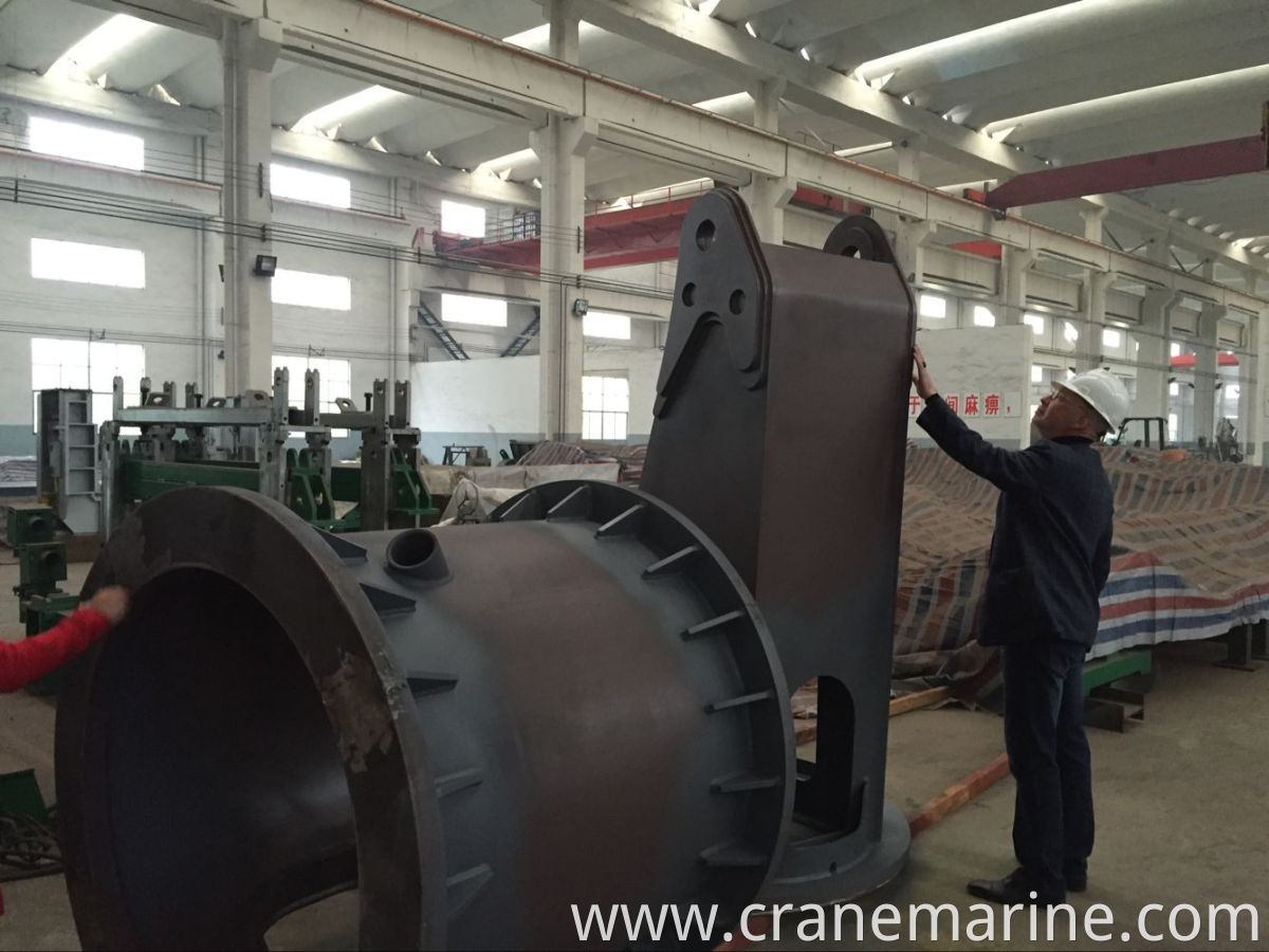 China Marine crane Boat lifting Stiff boom crane hydraulic offshore crane for sale